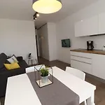 Nainer Apartamento Pag Town