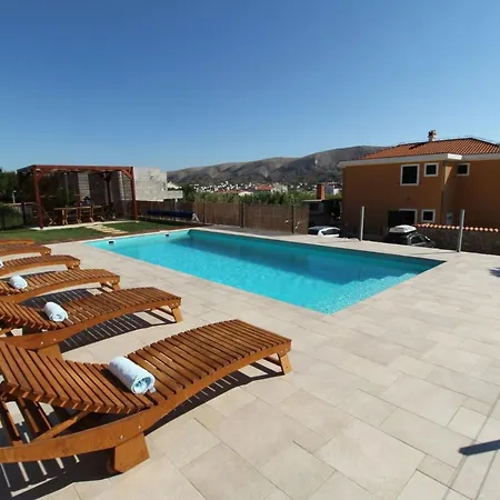 Apartment Nainer *