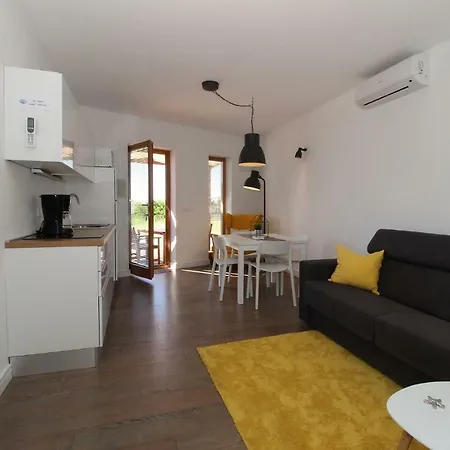 Apartment Nainer