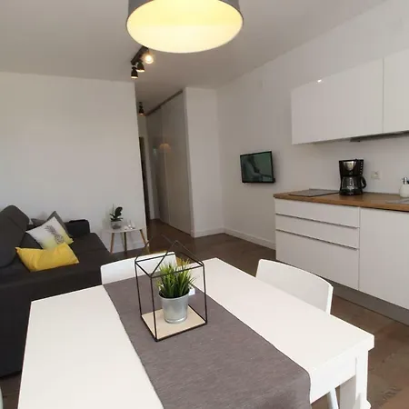 Nainer Apartament Pag Town