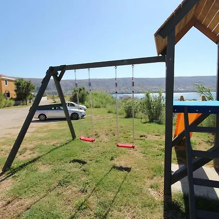 Nainer Apartament Pag Town
