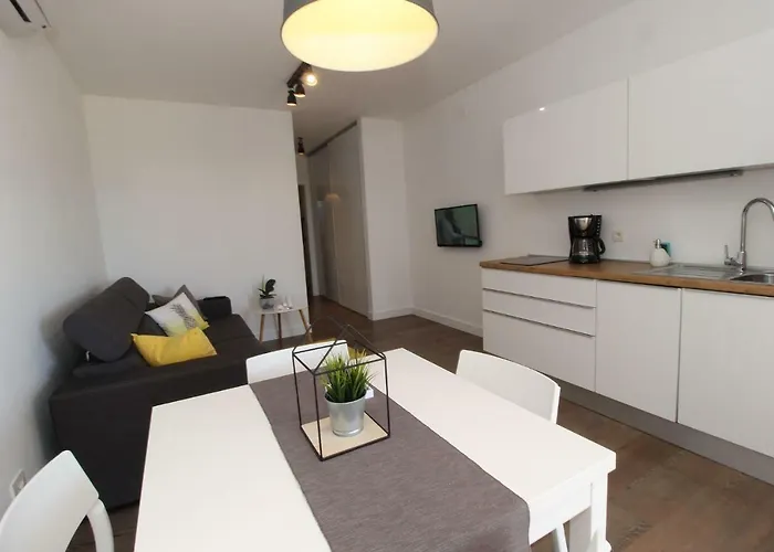 Nainer Apartman Pag Town