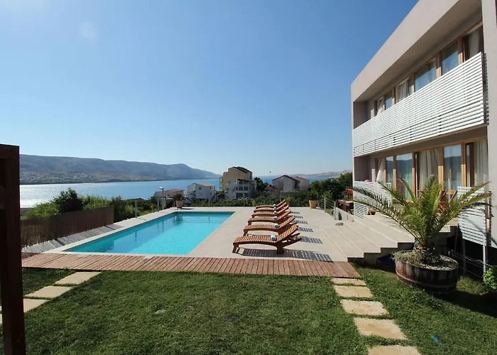 Nainer Apartman Pag Town